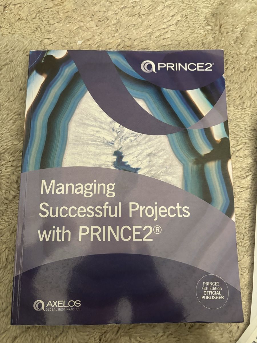 Livres: Prince 2 project management book – D'occasion à Neuchatel par UMY