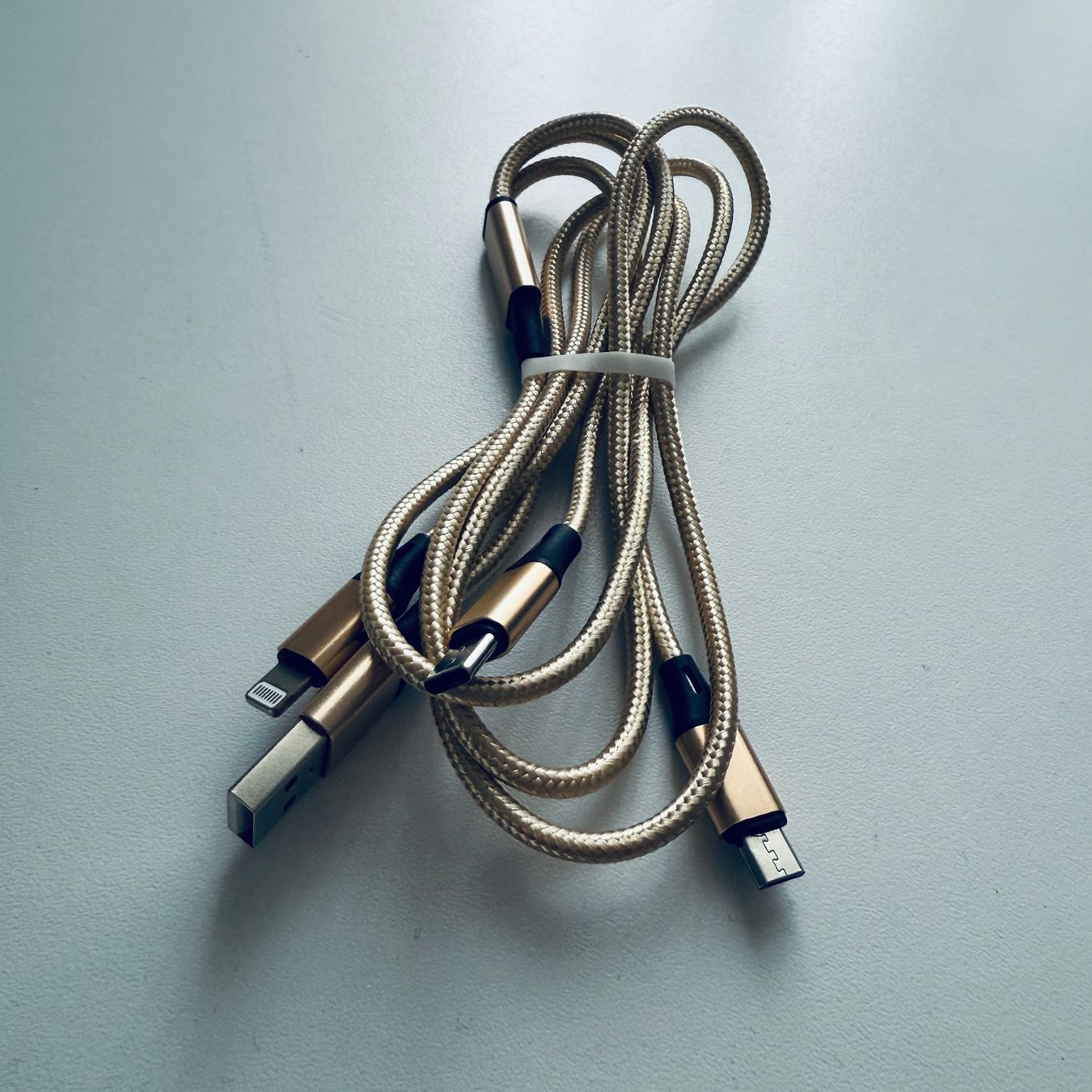 Cavi: USB-A auf 3in 1 Multi Ladekabel USB-C & Lightning & Micro B – Nuovo (secondo la descrizione) da Basel venduto da MY.AIRPODS.SHOP 7