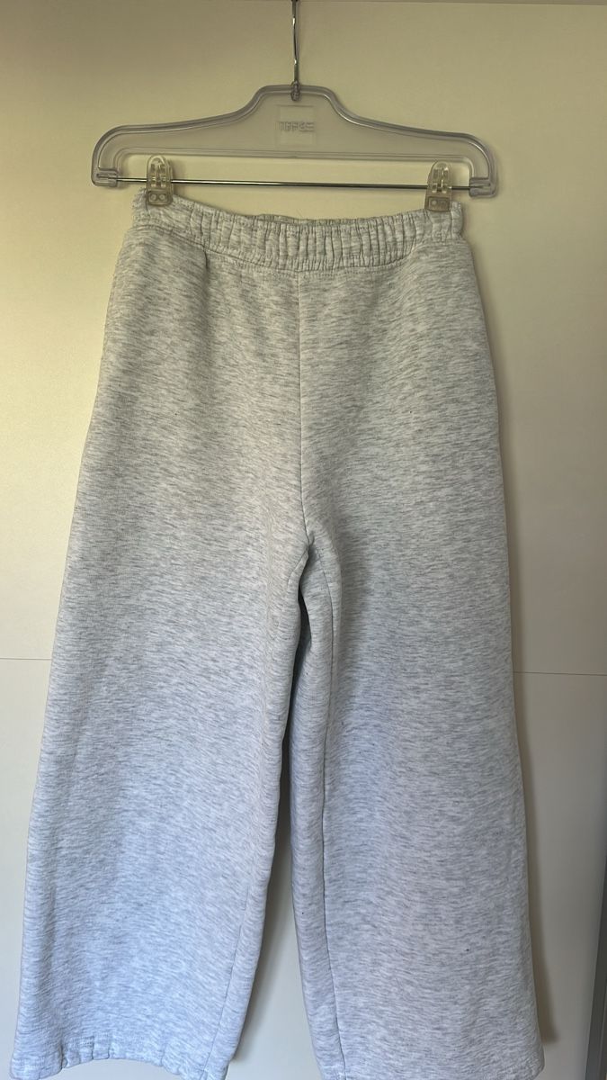 Zara Pantaloni: Jogging gris Zara – Usato da Les Evouettes venduto da virg79 1