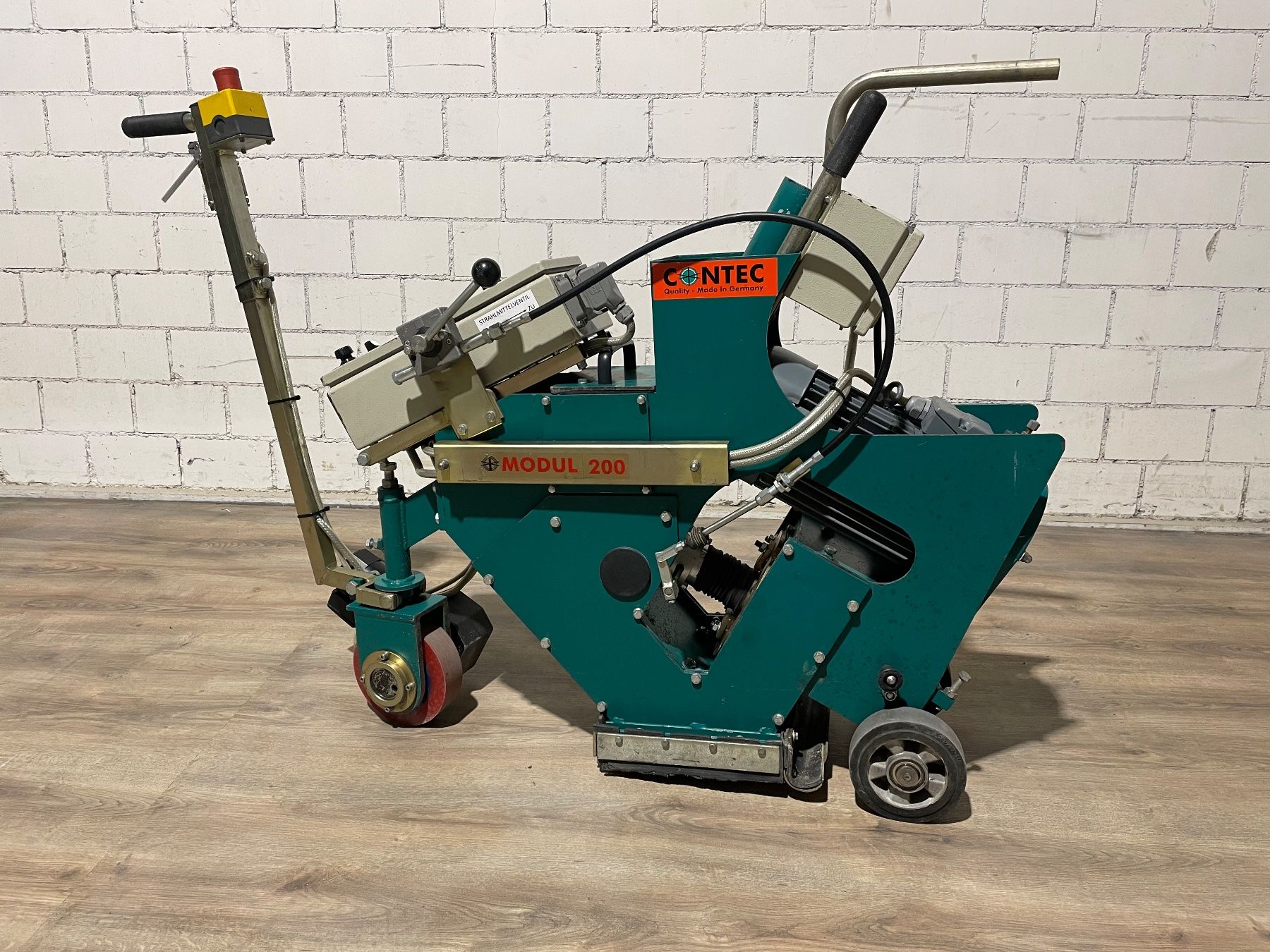 Tutte le macchine: Kugelstrahlmaschine Contec Modul 200 XL – Usato da Bettwiesen venduto da chili1