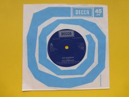 The Ramblers (From The Abbey Hey Junior School)– The Sparrow