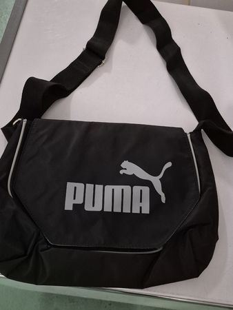 Schwarze Puma Umhängetasche - Sportlich, Top Zustand!