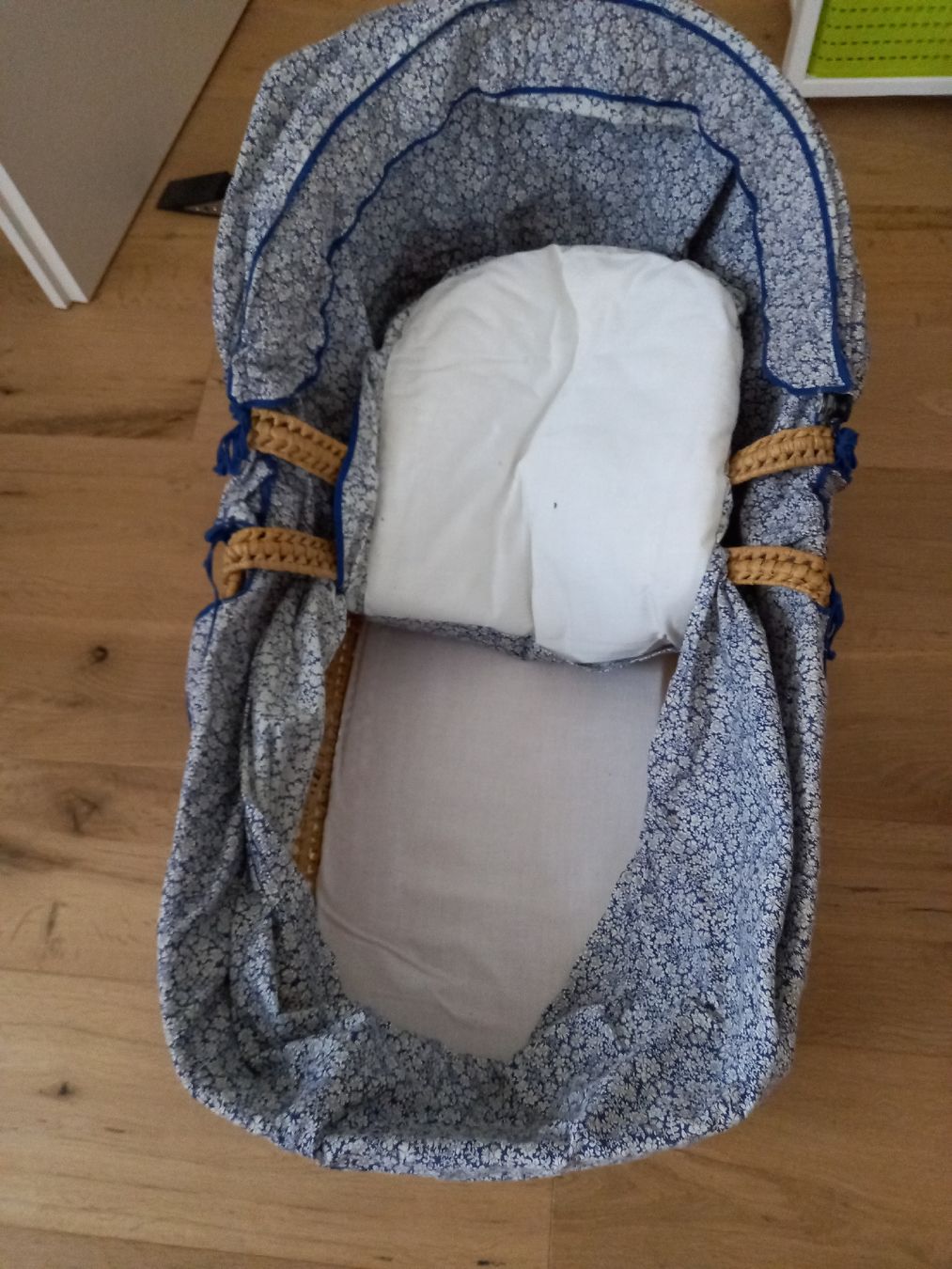 Marsupi portabebè: Korb Wiege Baby oder grosse Puppe – Usato da Aarburg venduto da chregi79 4