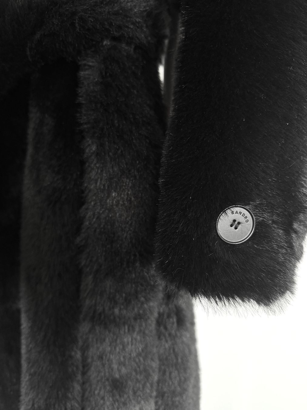 Sandro Mäntel: Sandro Faux Fur Coat in black – Neu (gemäss Beschreibung) aus Zürich von di_archive 6