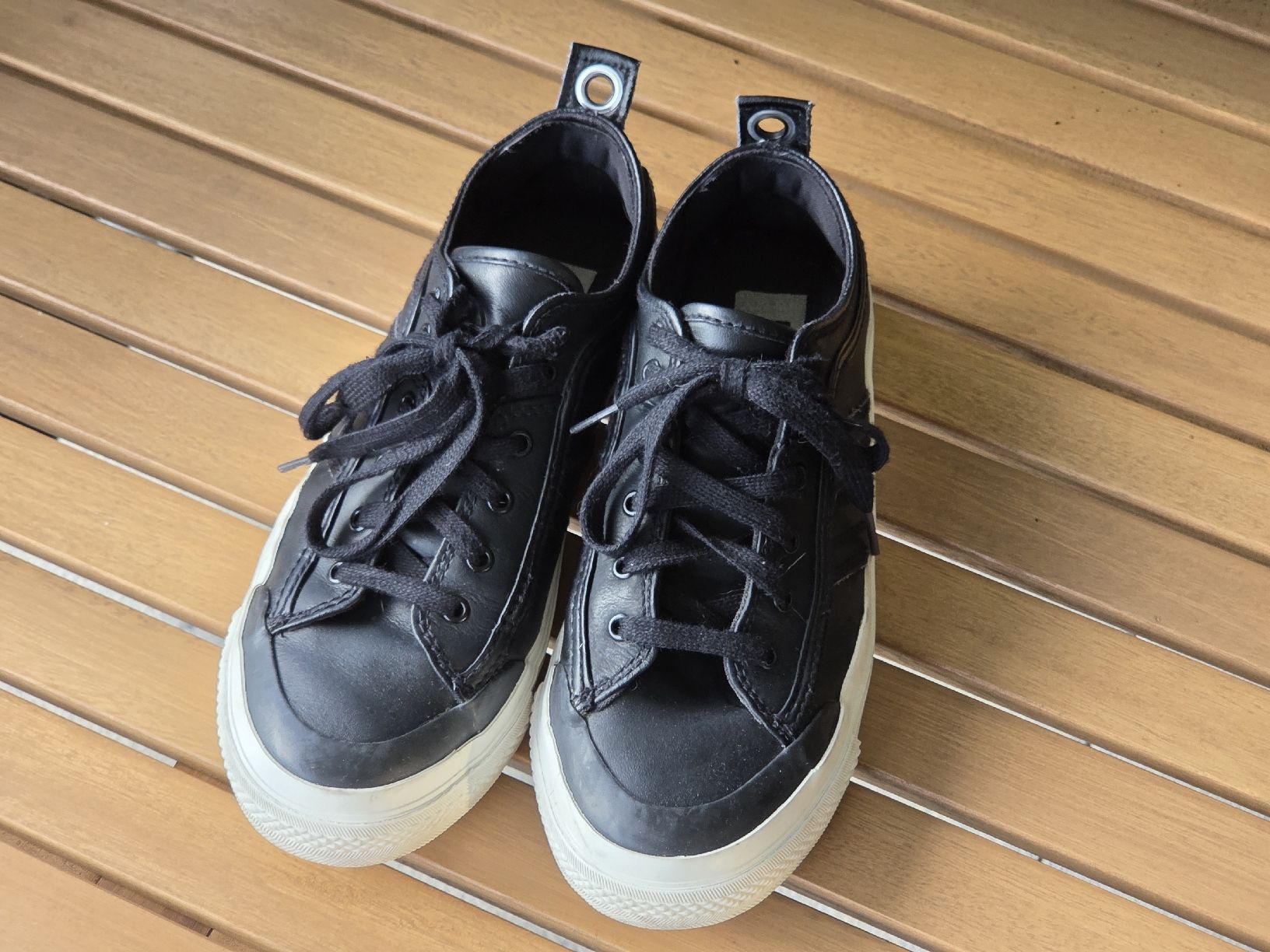 Diesel Scarpe da uomo: Schwarze Diesel Sneaker Gr. 42 mit Originalverpackung – Usato da Bülach venduto da DontPushTheButton 1