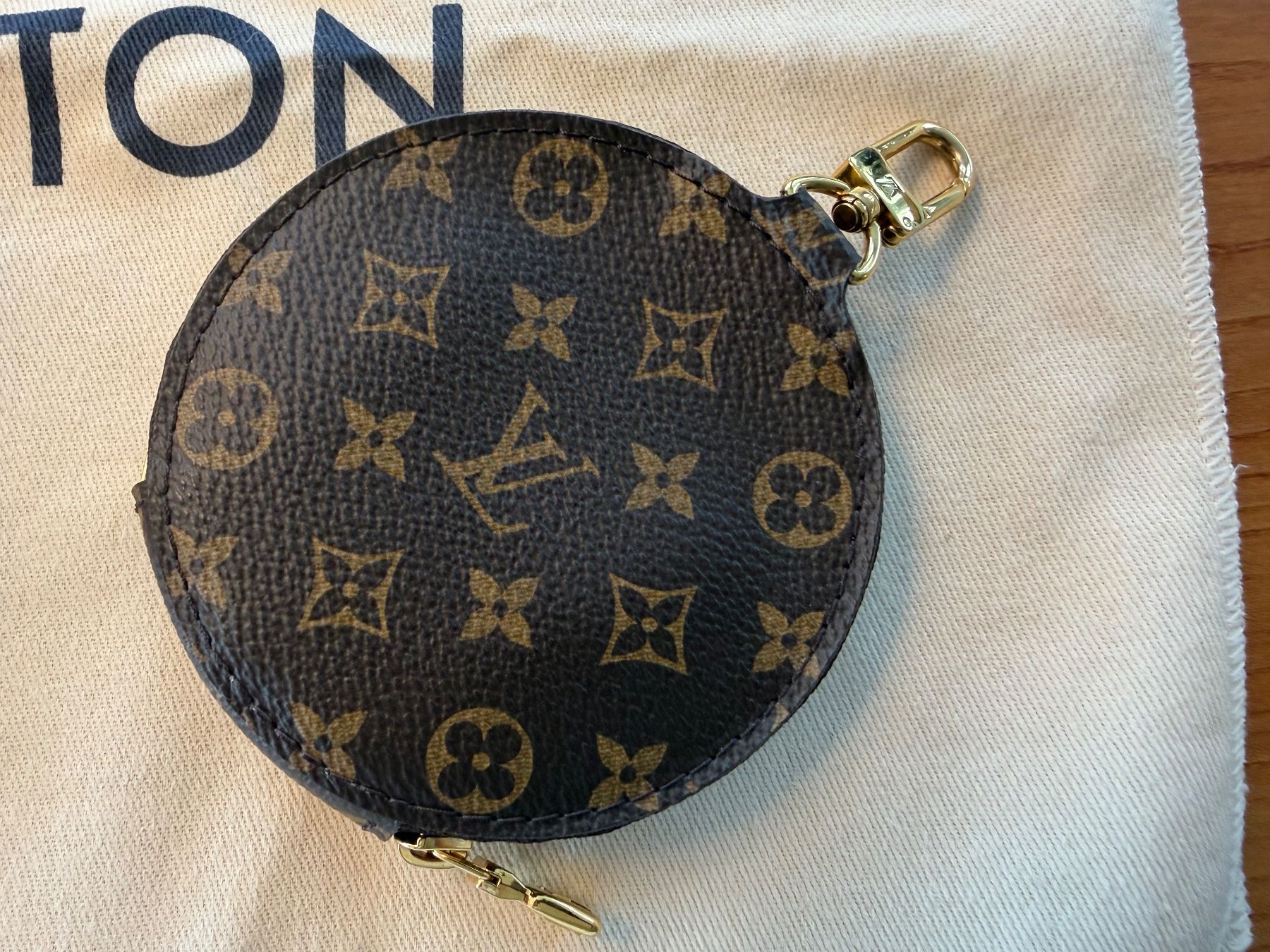 Louis Vuitton Taschen für Damen: Louis Vuitton Multi Pochette Accessoires – Gebraucht aus Altendorf von fivep 5