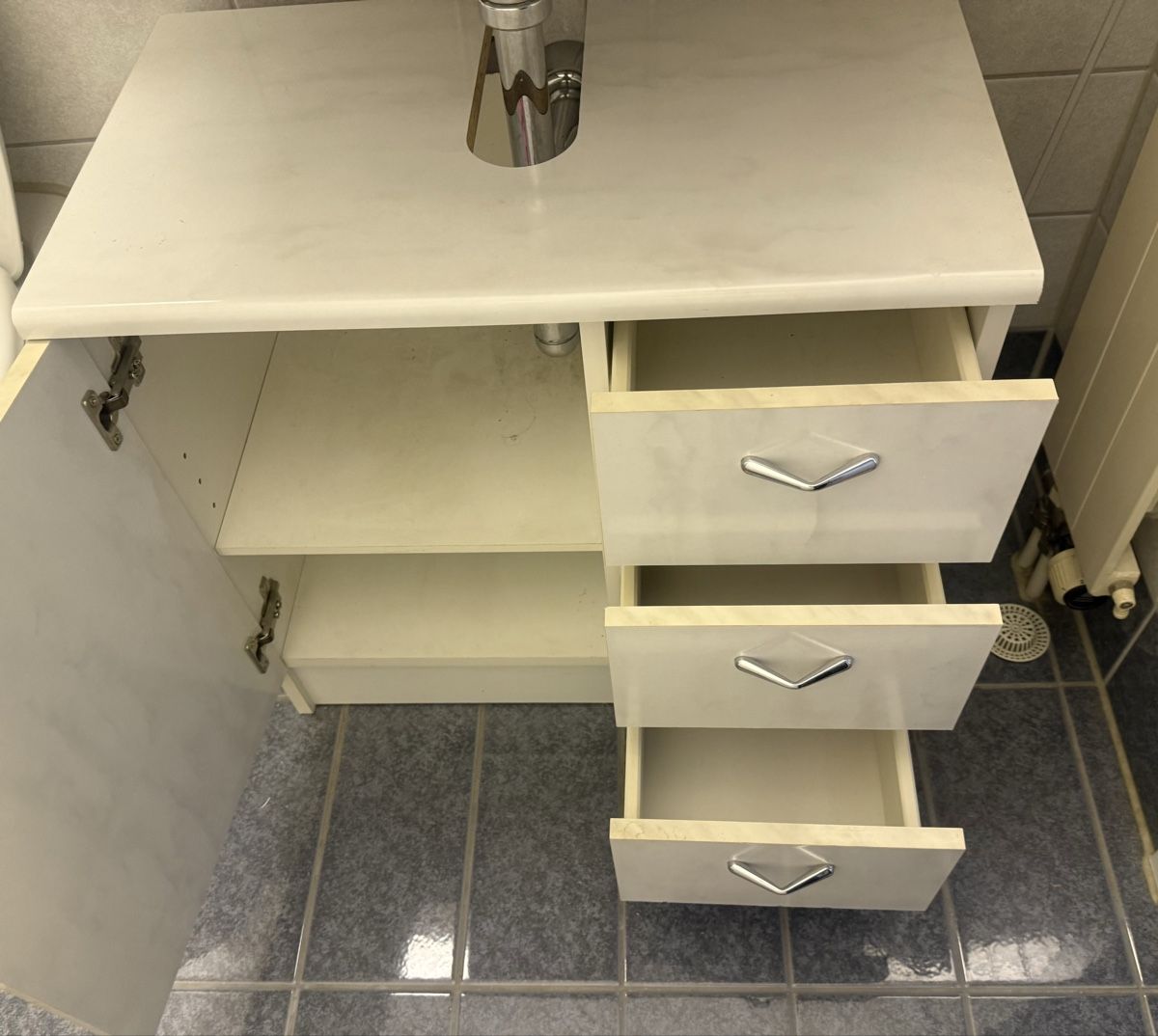 Badezimmermöbel: Badezimmermöbel – Gebraucht aus zuerich von Mirjam2000 1