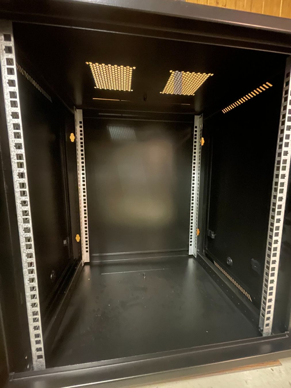 Sonstige Dekorationen & Accessoires: Server Box – Gebraucht aus Meilen von speedliq 5