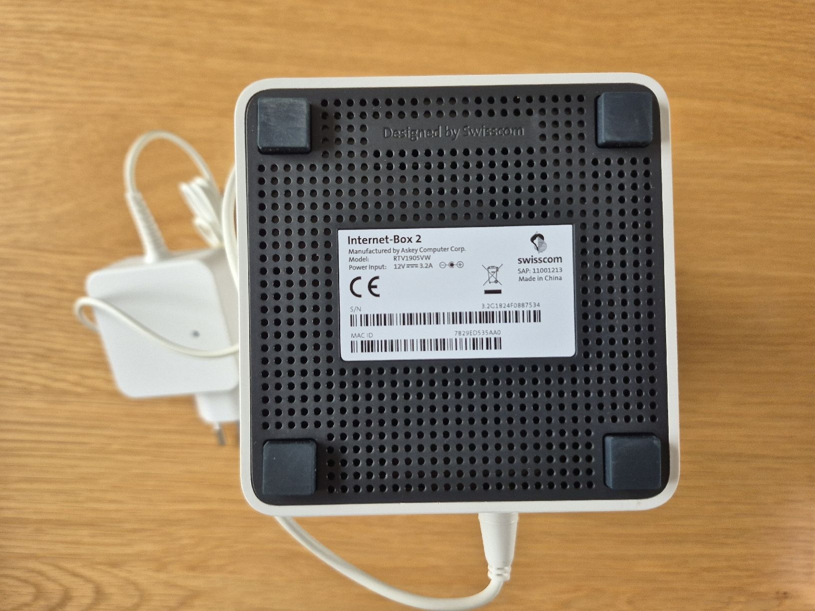 Swisscom Modem & Router: Swisscom Internet Box 2 – Usato da Goldau venduto da Neocity 2