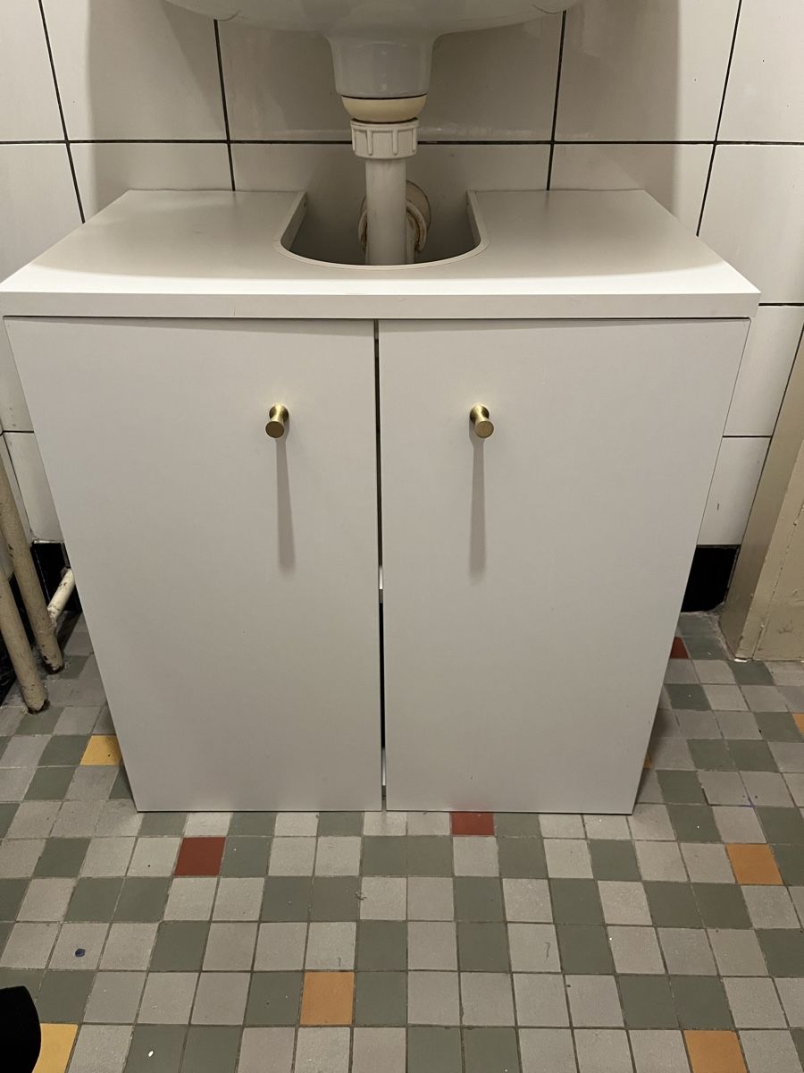 Ikea Mobili per bagno: Waschbeckenunterschrank – Usato da Basel venduto da Moritz_Boesiger