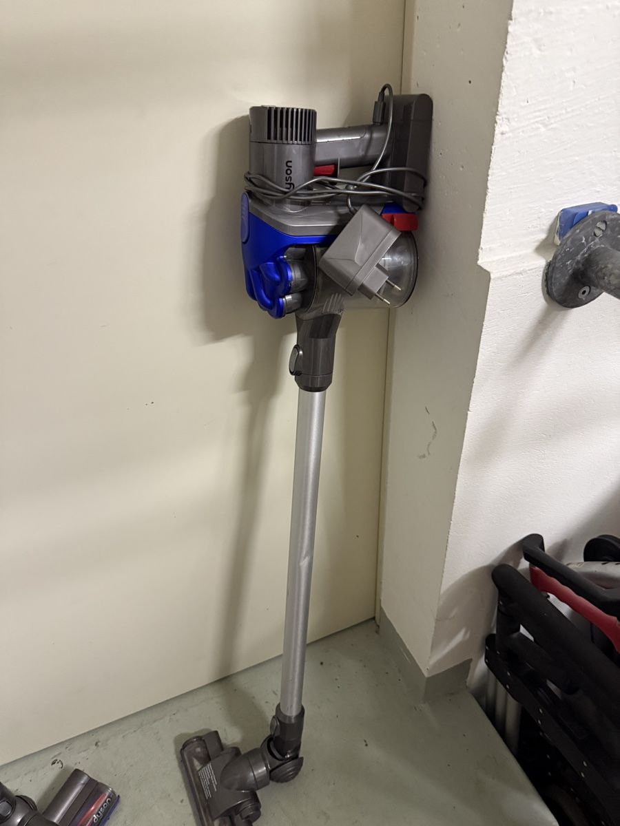 Dyson Aspirapolveri & Accessori: Dyson DC45 Akku Staubsauger – Difettoso da Birsfelden venduto da mah_6yvz 5