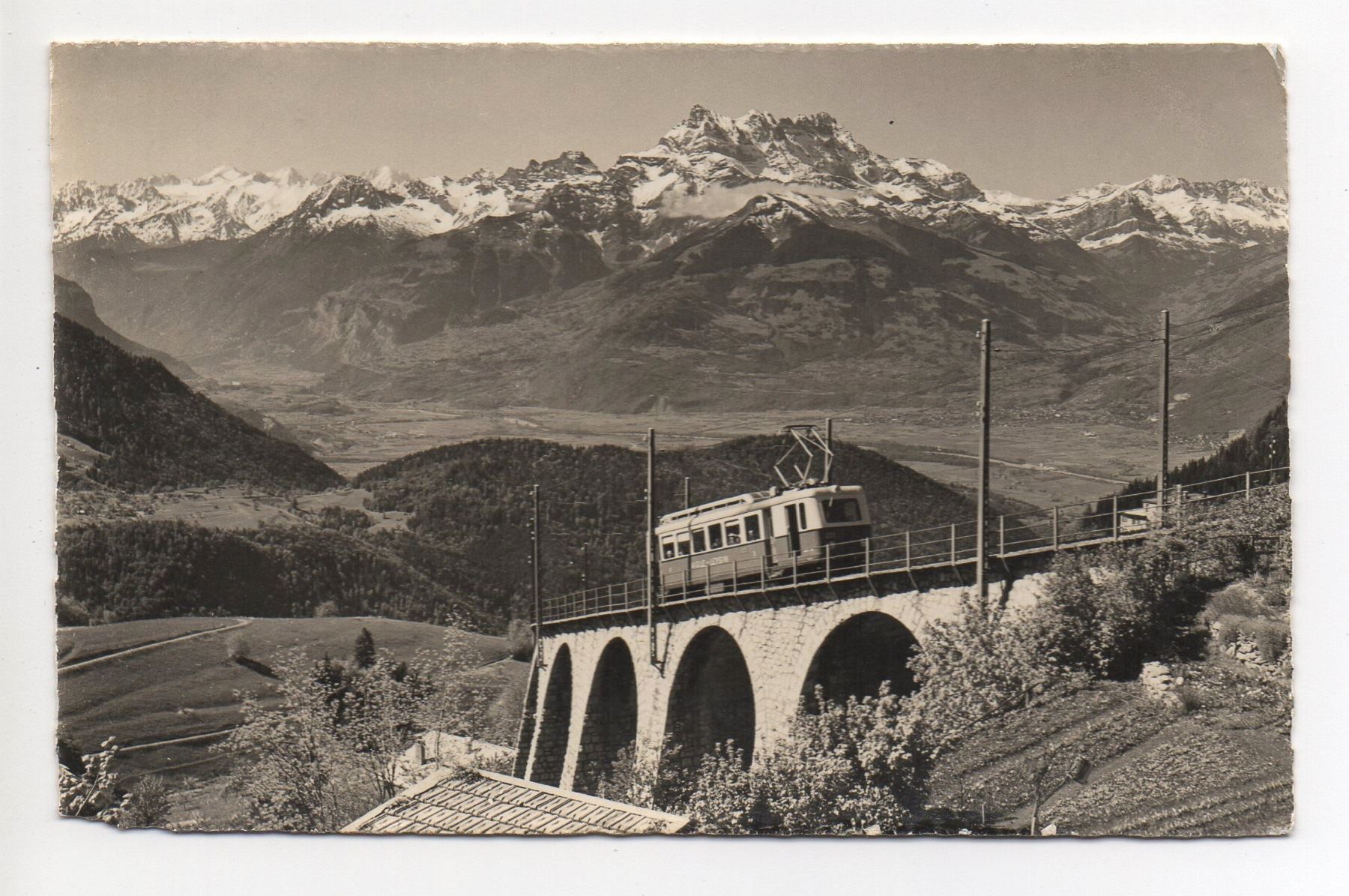 Cartoline postali: LEYSIN Chemin de fer Aigle-Leysin – Usato da Jona venduto da philajona