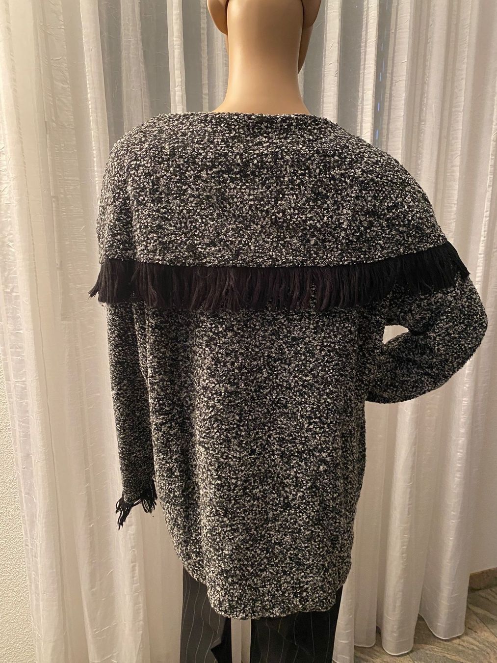 Maglioni & Felpe: perfekter Auftritt mit diesem einzigartigen Pullover, XL/46 – Usato da Winkel venduto da ferrari2022
