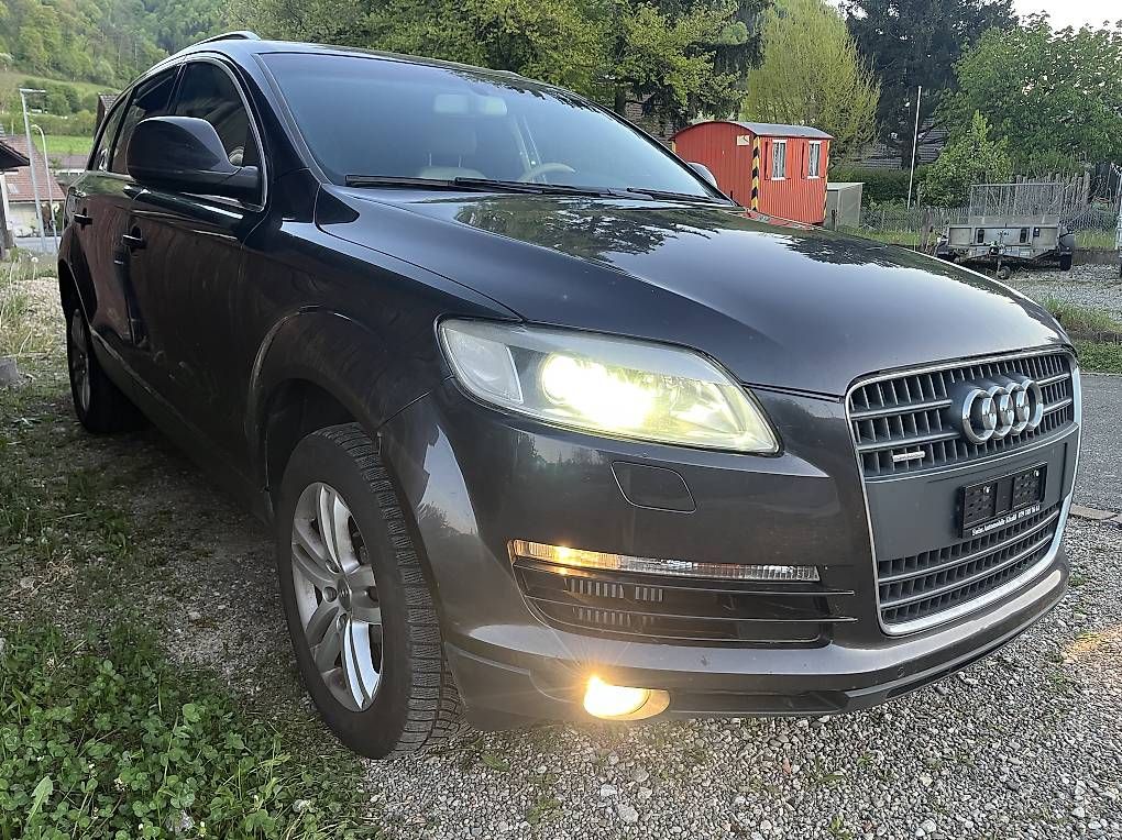Audi Automobili: Audi Q7 7-Plätzer Ledersitze mit MFK – Difettoso da Wittnau venduto da Ricartutti 3