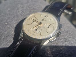 Wunderschöne Universal Geneve Compax Chronograph 