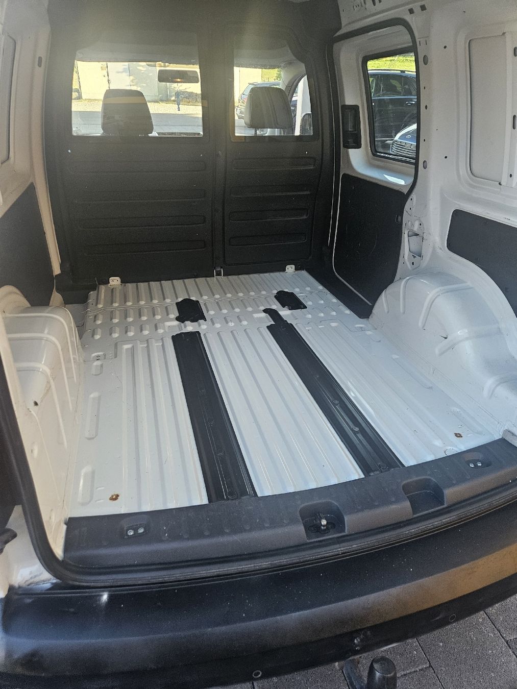VW Nutzfahrzeuge: VW Caddy 4 Erdgas – Gebraucht aus Riedt.b.Erlen von stopanje 4