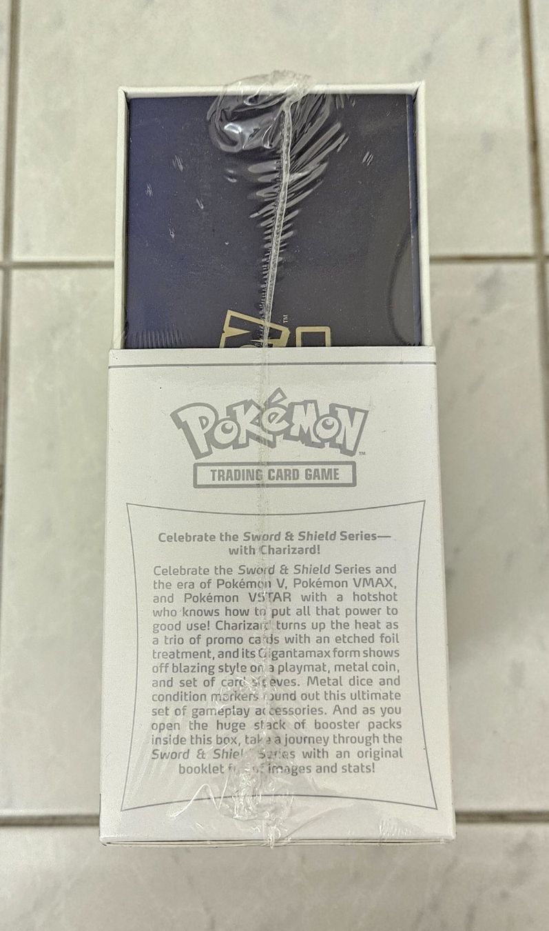 Pokémon Cartes à collectionner: Pokémon Charizard Ultra Premium Collection Box – Neuf avec emballage d'origine à Regensdorf par 8Collect 3