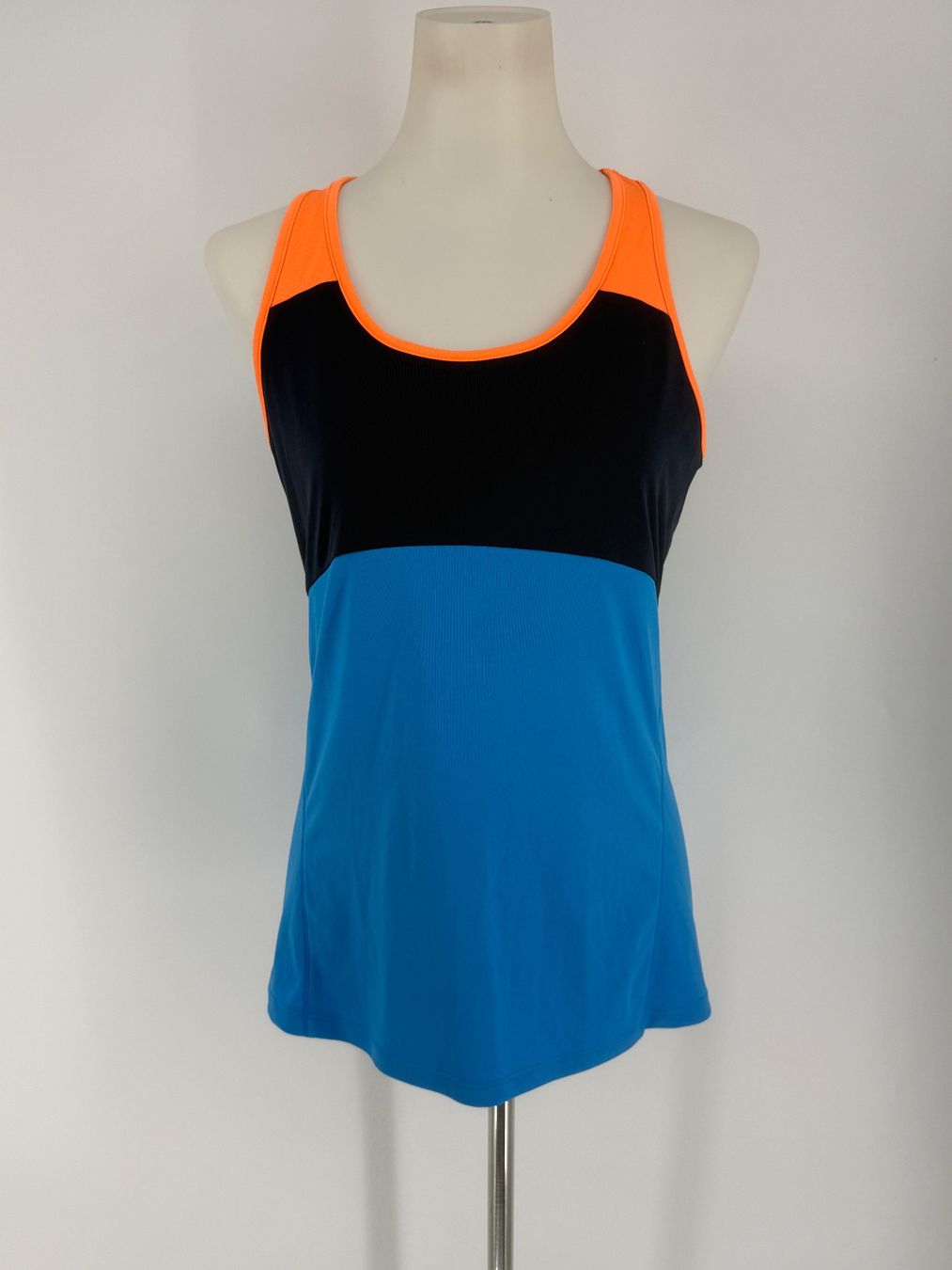 Top: Sport Top Gr. M von crane – Usato da Auenstein venduto da moin.
