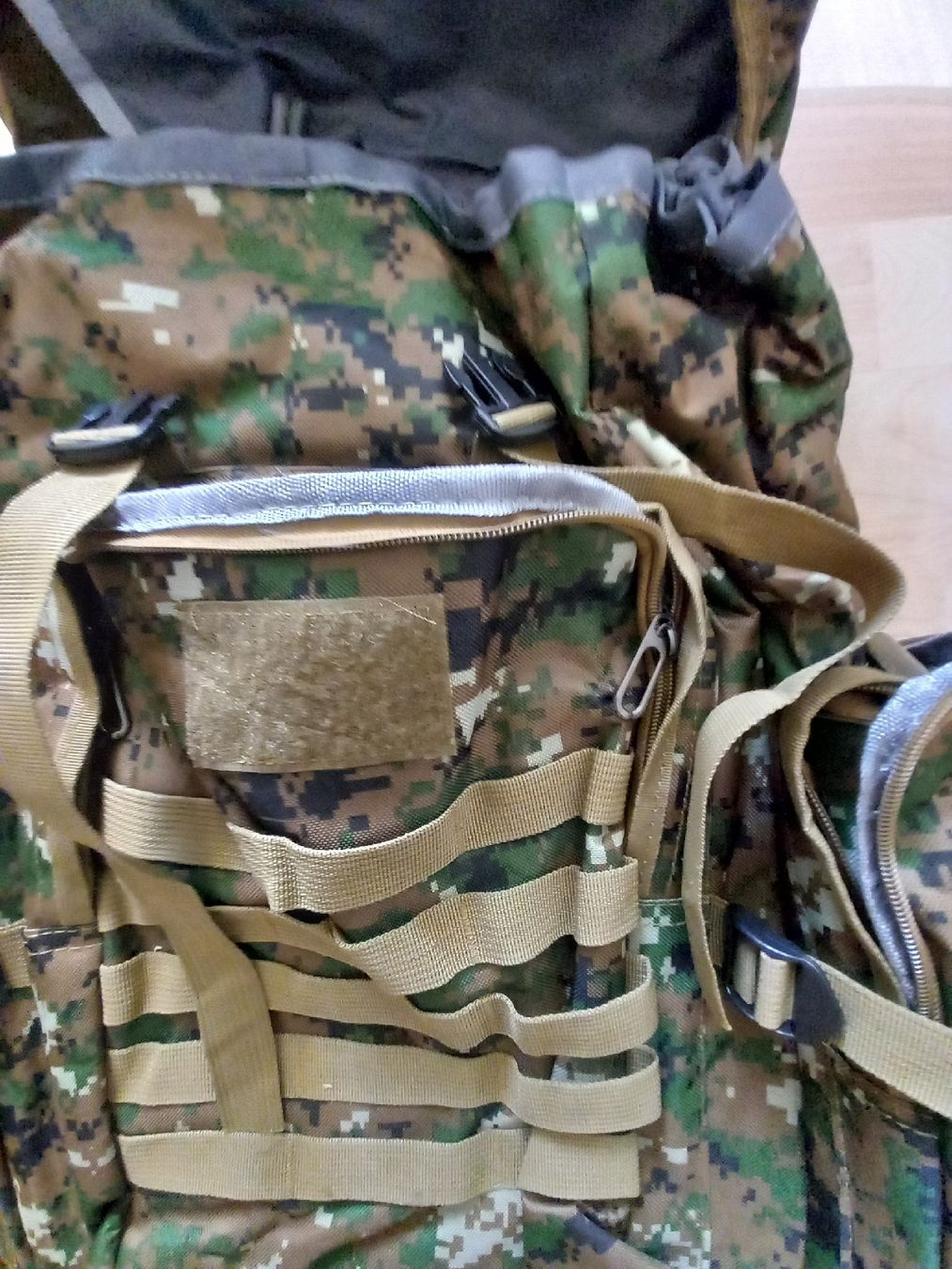 Zaini: Rucksack, wie neu, 63x45 cm – Nuovo (secondo la descrizione) da Wanzwil venduto da lonelybeachhouse 2
