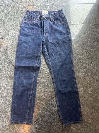 Jean Sezane  bleu foncé taille 27 bon état