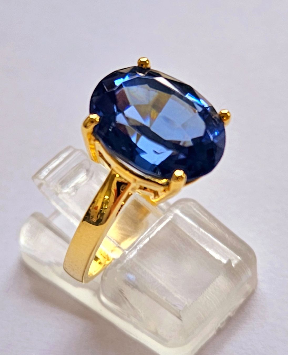 Anelli: Eleganter Goldring mit blauem Safir – Nuovo e nell'imballaggio originale da Zürich venduto da adriben 1