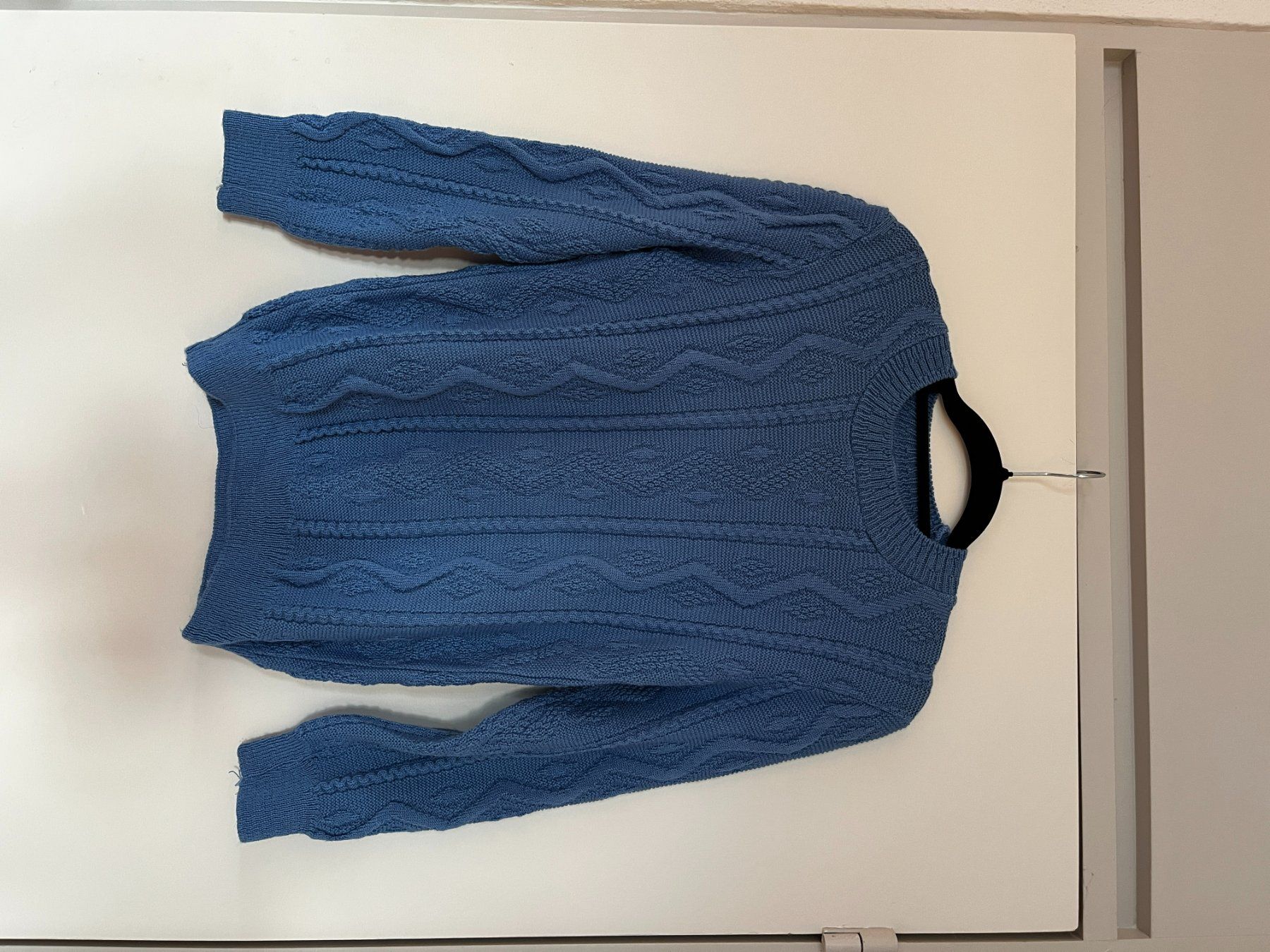 Pullover & Sweatshirts: Blauer Zopfmuster-Pullover – Gebraucht aus Seuzach von anina.k