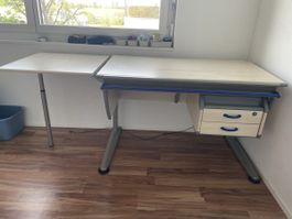 Moll Booster Kinderschreibtisch, höhenverstellbar, Top Zusta