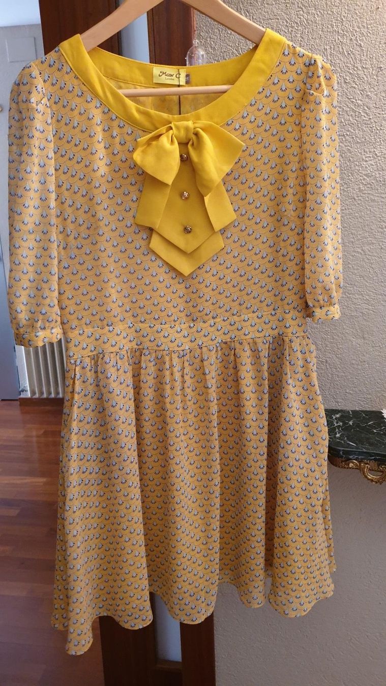 Vestiti: Kurzes Kleid mit Schleife – Nuovo e nell'imballaggio originale da Würenlos venduto da Abracadabra26