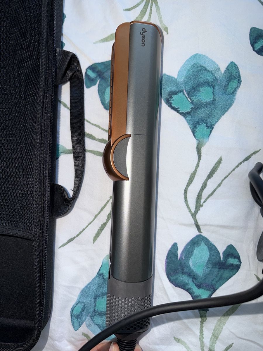 Dyson Föhn: Dyson Airstrait  – Neu (gemäss Beschreibung) aus Adliswil von ros_sr52