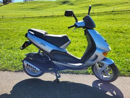 Aprilia SR125 Roller 2-Takt ab 16Jahren