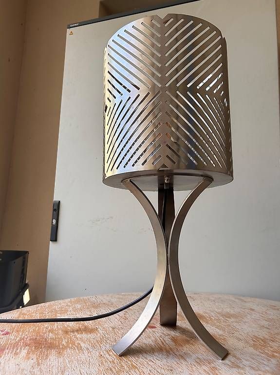 Lampen: Lampada in ferro grande – Gebraucht aus Cureglia von jka_qv7j 2