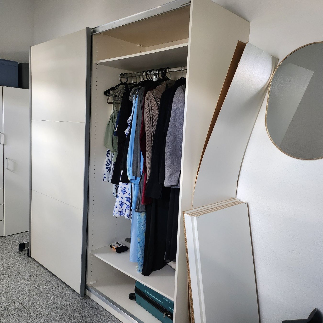 Armadi: Kleiderschrank – Usato da Starrkirch-Wil venduto da wo1_9k9s