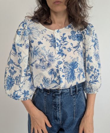 Damen Bluse Blumenmuster Grösse M Leinenmischung