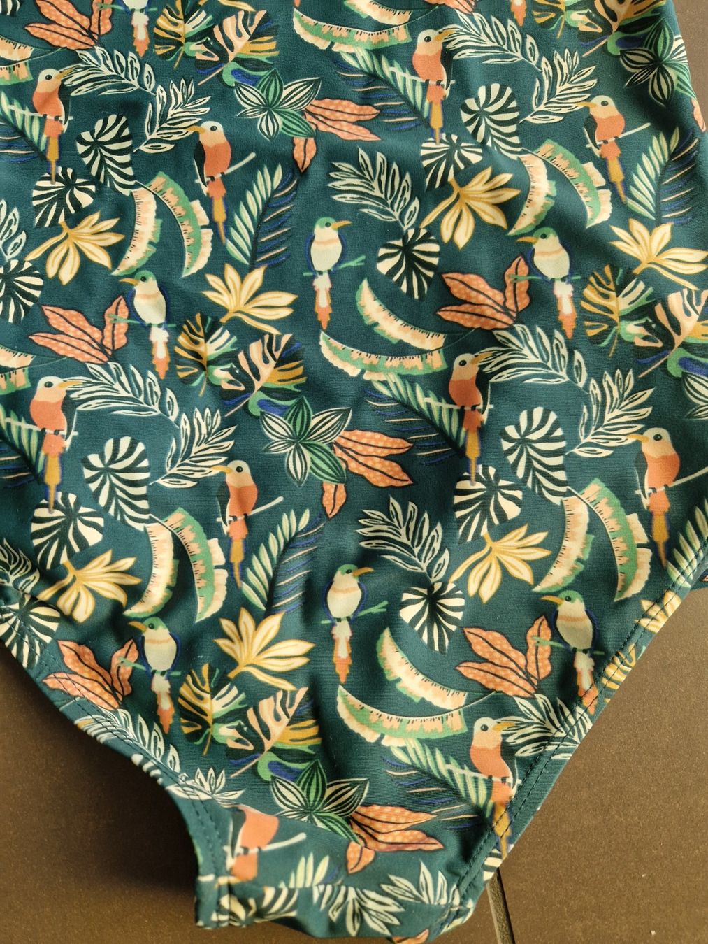 Costumi da bagno & Bikini: Vertbaudet, Badekleid, Gr. 140, Papageien Muster – Nuovo (secondo la descrizione) da Jona venduto da Loki40 3