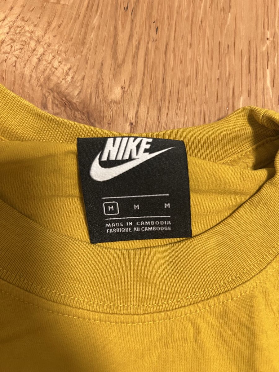 Nike Top: Nike Crop Top – Usato da Birrhard venduto da xvsaravx. 2