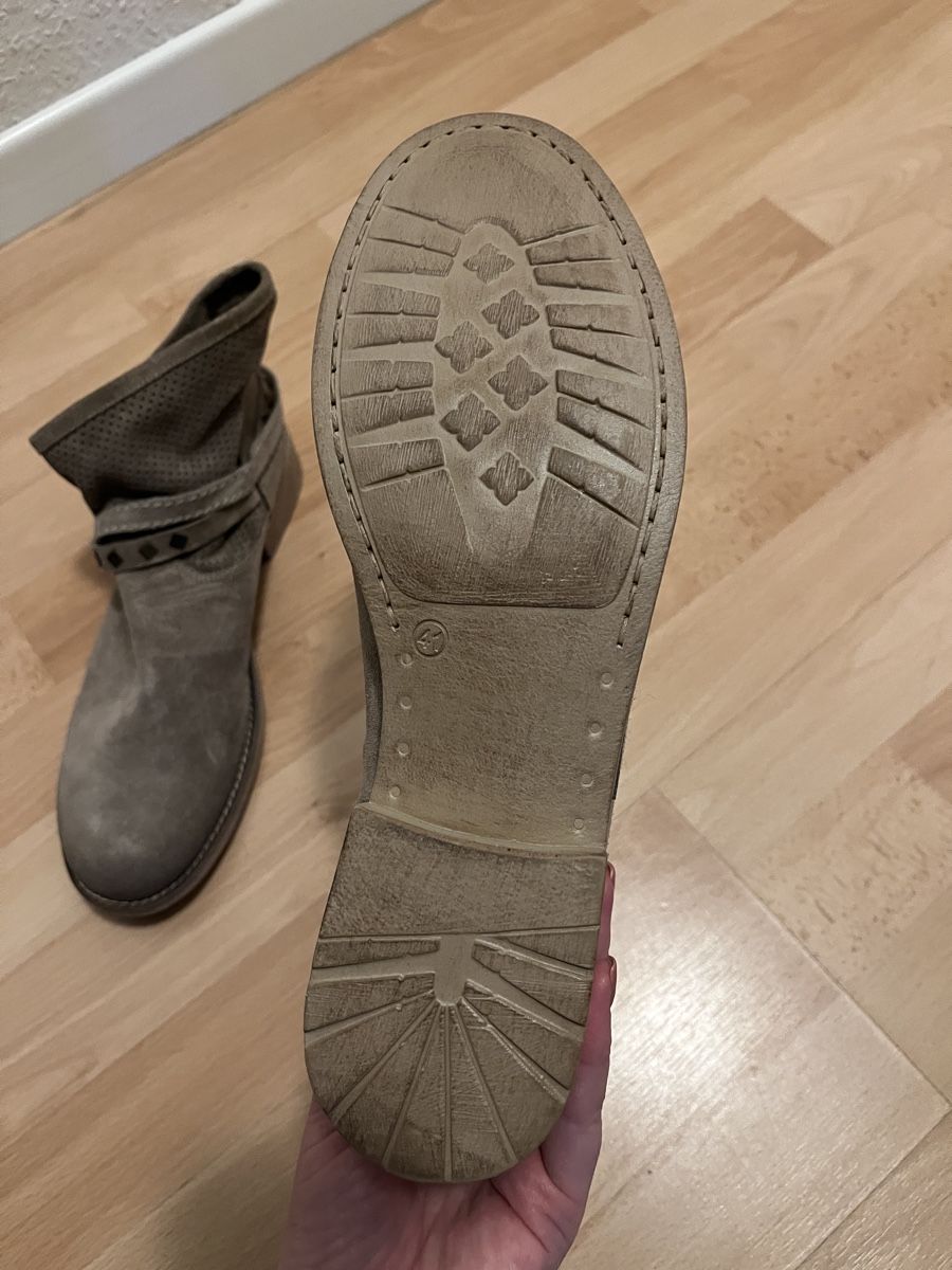 Scarpe da donna: Wildleder Stiefeletten Gr. 41 – Nuovo (secondo la descrizione) da Niederglatt ZH venduto da Hanni493 3