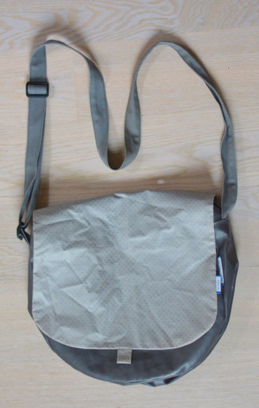 Borse da donna: Kunststoff Tasche/Umhängetasche – Usato da Niederhasli venduto da littledrop 1