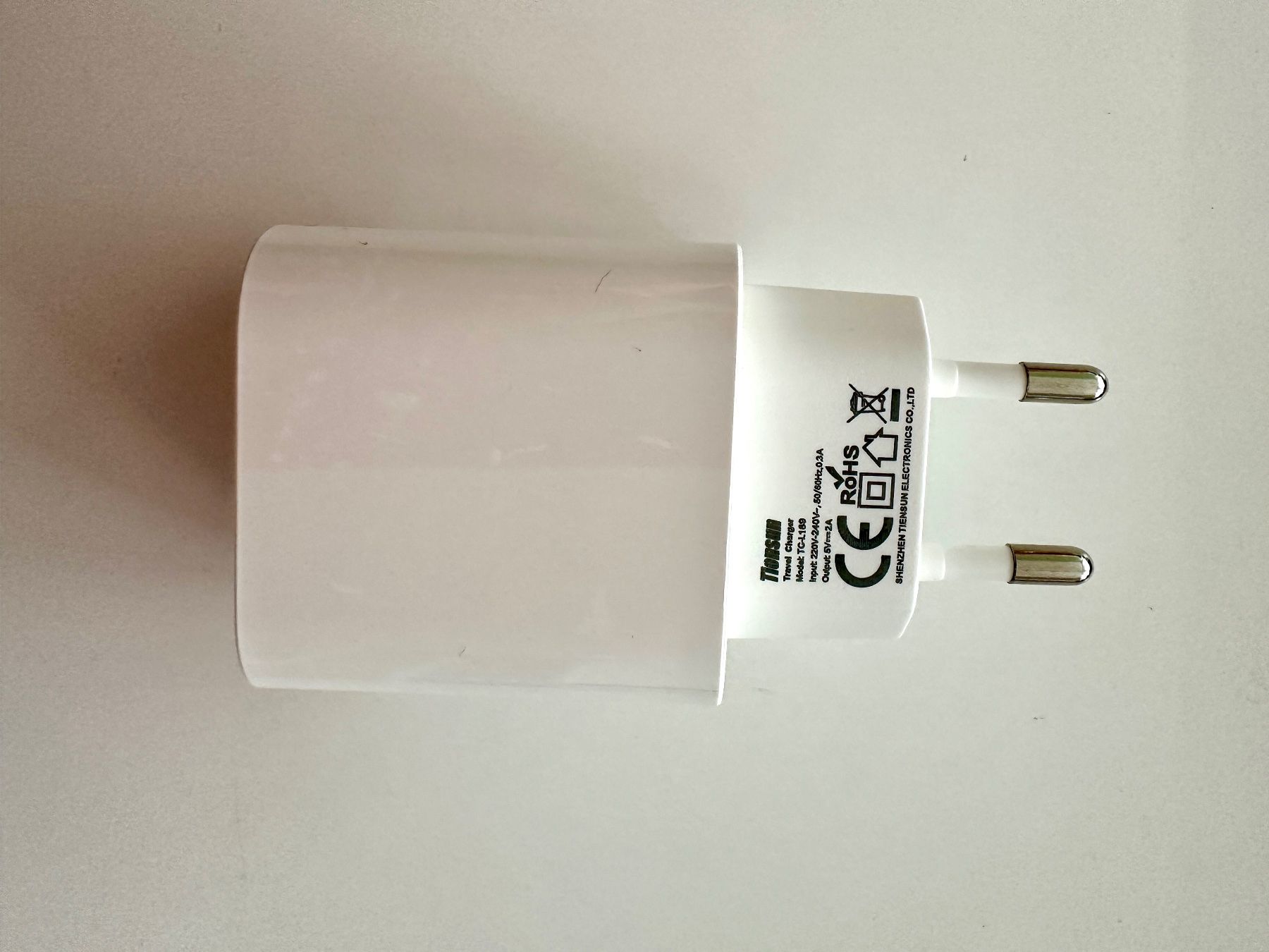 Caricabatterie: White USB and typeC Charger -new! – Nuovo (secondo la descrizione) da Gattikon venduto da Sarahs_Schatzkammer