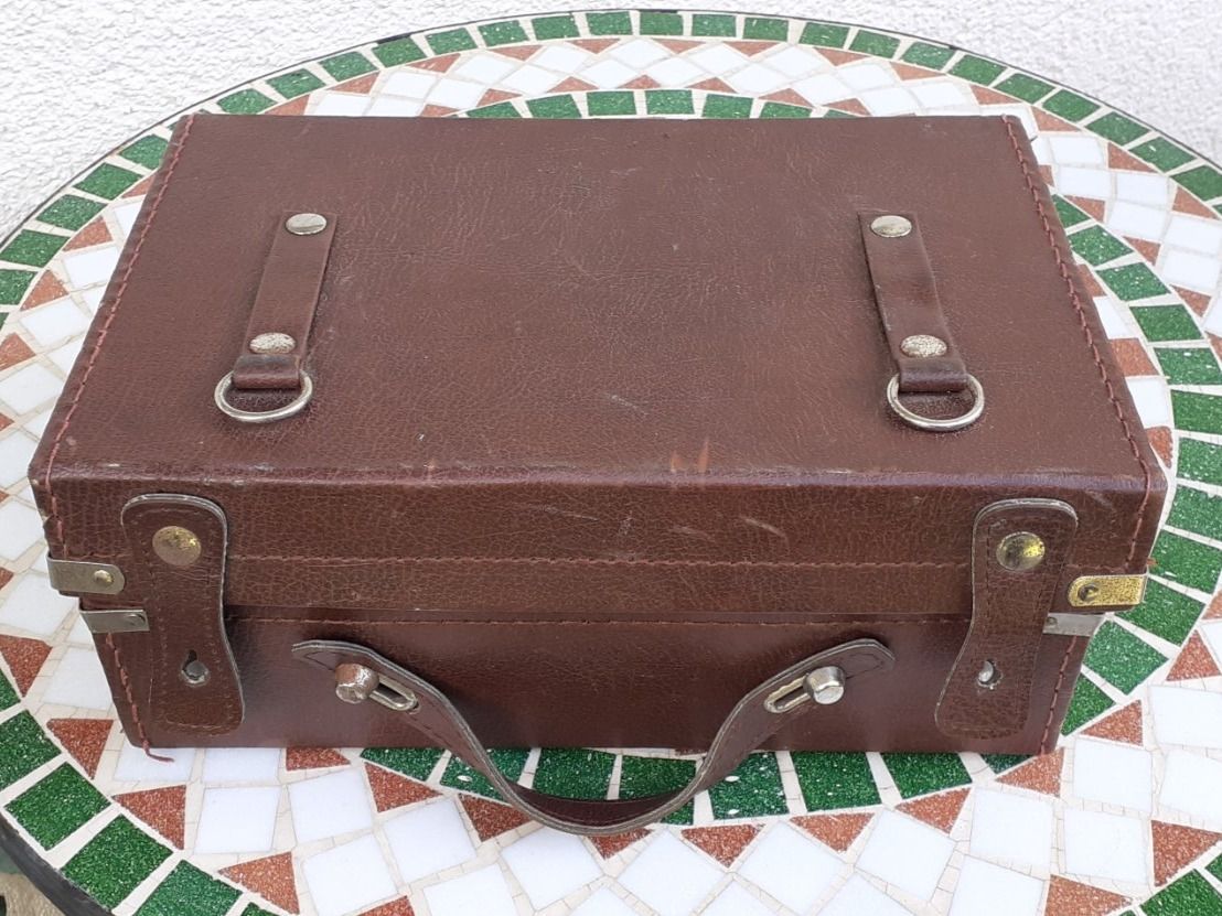 Kit di pronto soccorso: Reiseapotheke 1950er – Usato da Mörschwil venduto da antiksalon 8