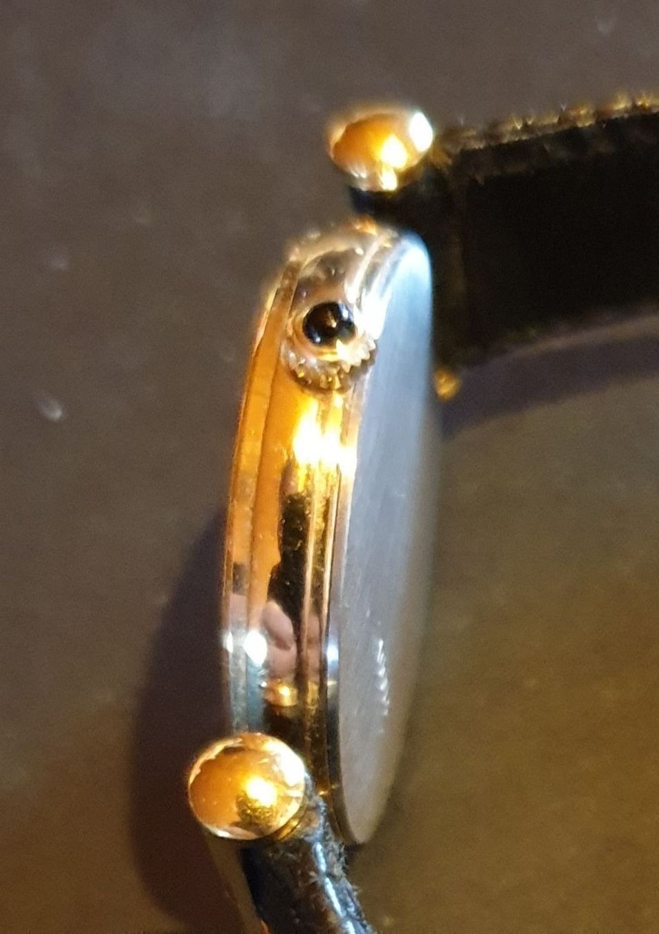 Orologi: Flache Armbanduhr mit Handaufzug – Usato da Bern venduto da chuderluri01 4