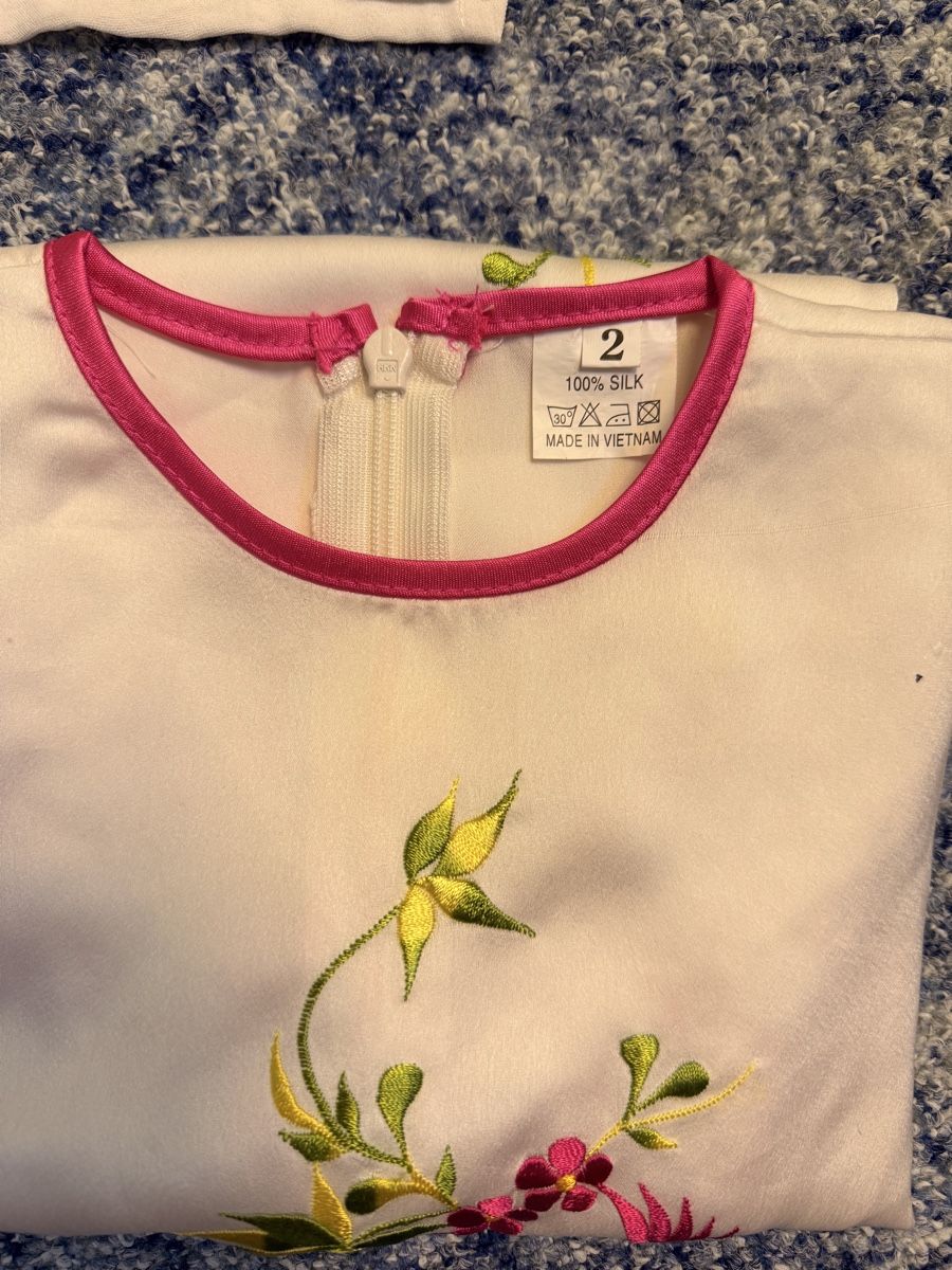 Lotti & Set di vestiti: Vietnamesisch Kleider – Usato da Amlikon-Bissegg venduto da Flowers_Blossom 9