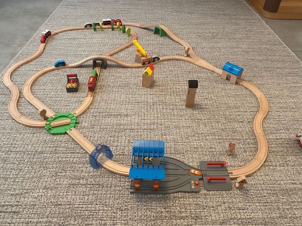 Holz Zug Set 72 Teile – Robustes Holzspielzeug Für Kinder, Mit Waggons Und Schienen