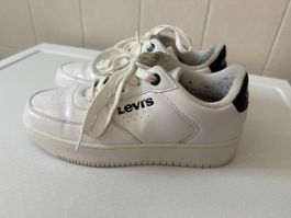 Coole Levi's Sneaker in Weiss, Grösse 38 - Top für Frühling!