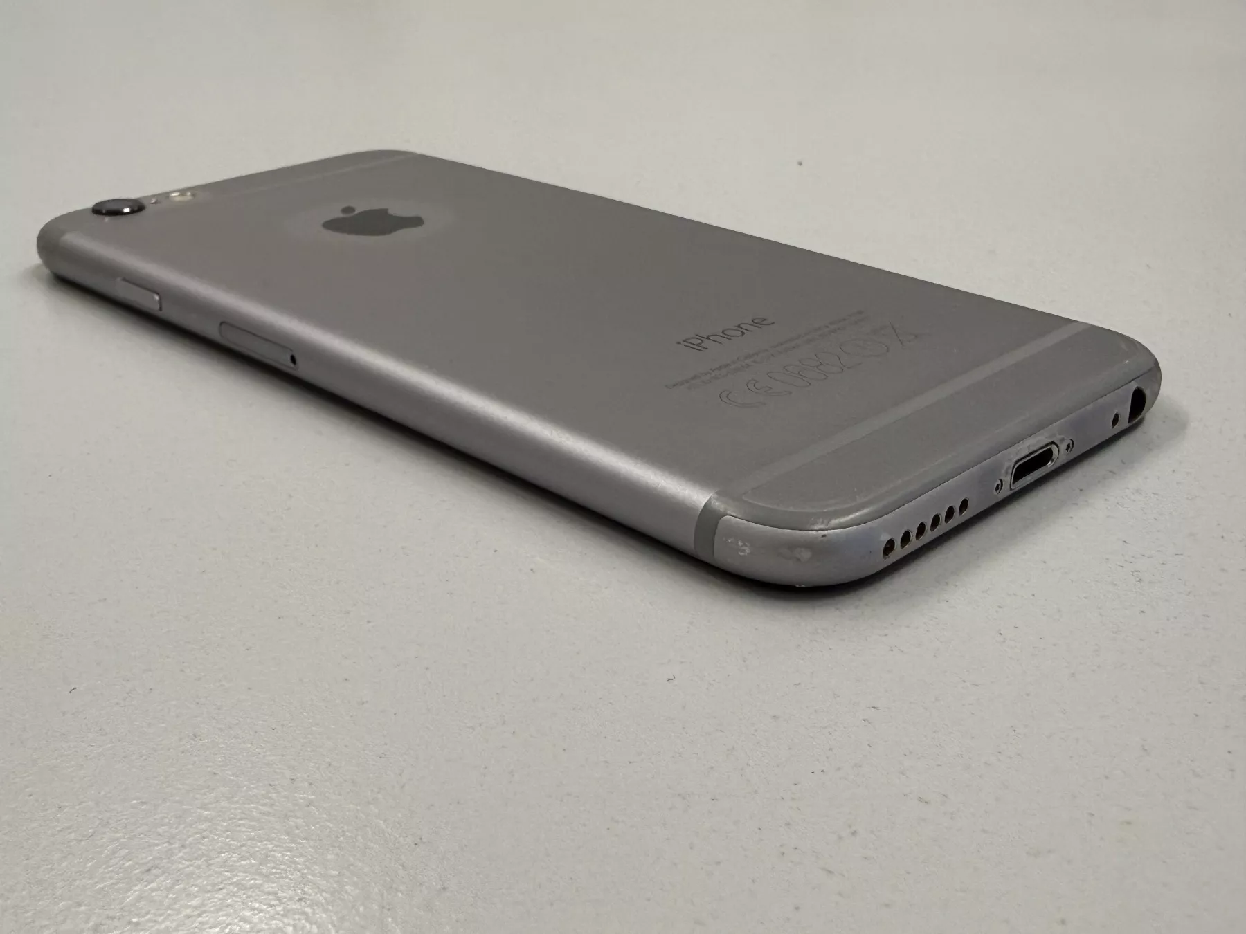 Apple Portables: iPhone 6 64GB – D'occasion à Zug par ElPhone 4