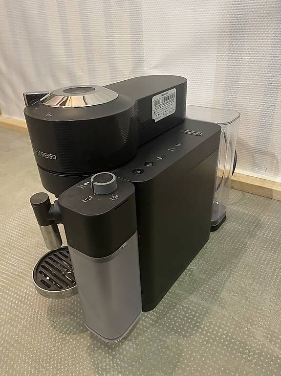 Machine à café Nespresso Vertuo DeLonghi à vendre (D'occasion) à Genève ...