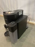  Machine à café Nespresso Vertuo DeLonghi à vendre