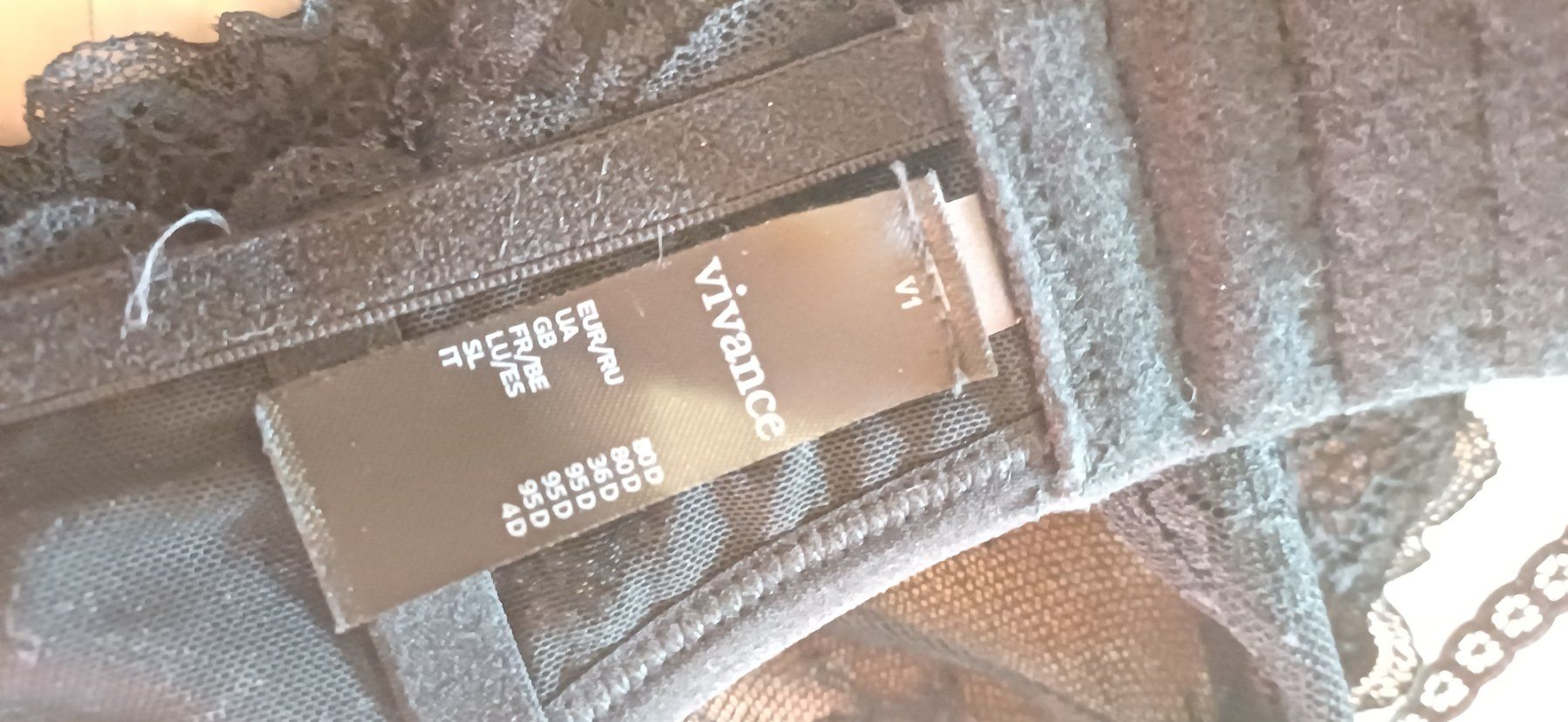 Autres dessous: BH aus Spitzenstoff – D'occasion à Oberbipp par sina666 1