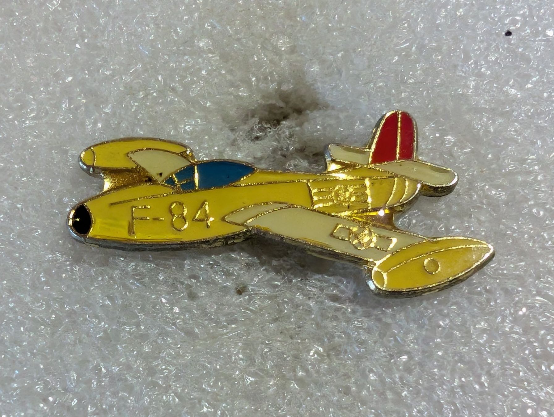 Placchette & Badge: Ansteckpin 129: Flugzeug – Usato da Oppligen venduto da Pin-Fall-Shop