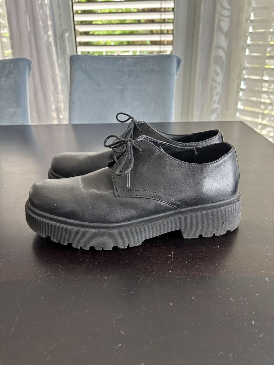 Herrenschuhe: Schnürschuhe schwarz Grösse 41 Damen oder Herren – Gebraucht aus Langenthal von mic_r7gc 2