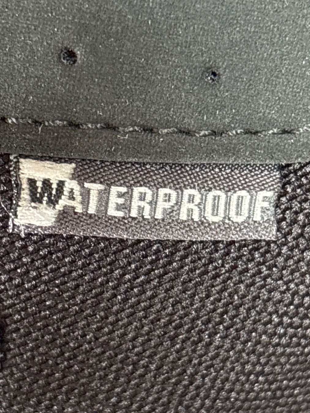 Decathlon Chaussures garçon: Winterschuhe Grösse 37 – D'occasion à Genève par Livsonman 5